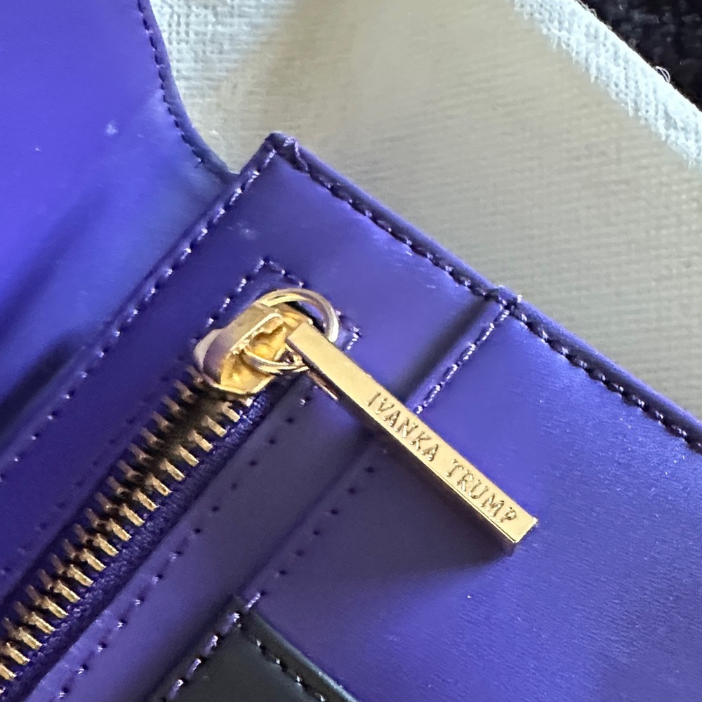 Ivanka Trump Elegant Purple and Black Wristlet - Picture 4 of 4